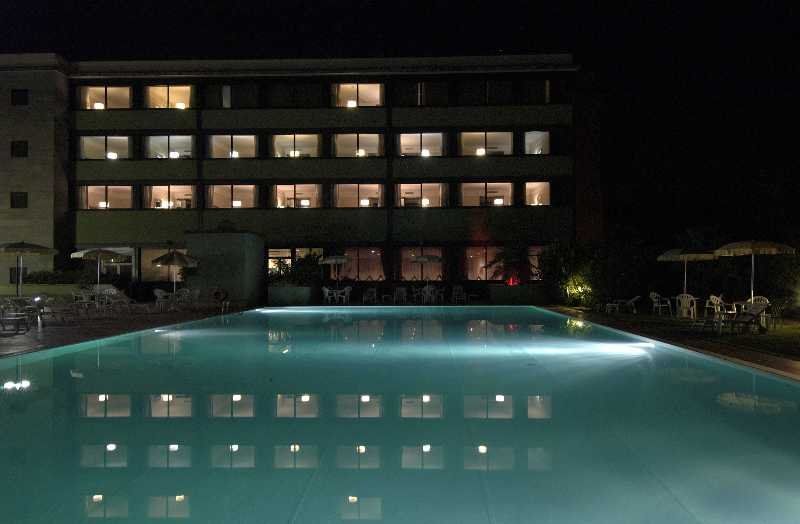 Conference Florentia Hotel Флоренция Экстерьер фото